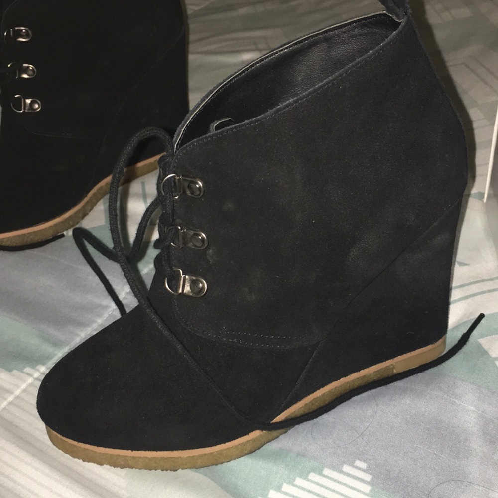 Black sued wedges - Picture 5 of 5